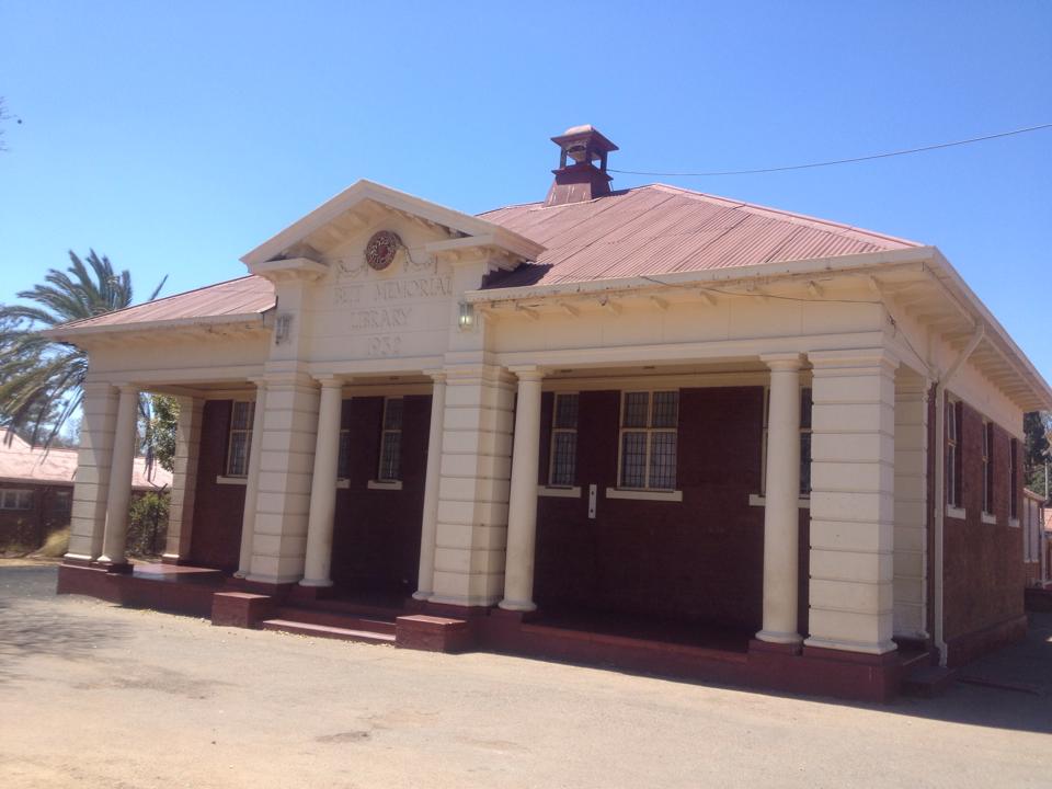 sc_eveline_library_side