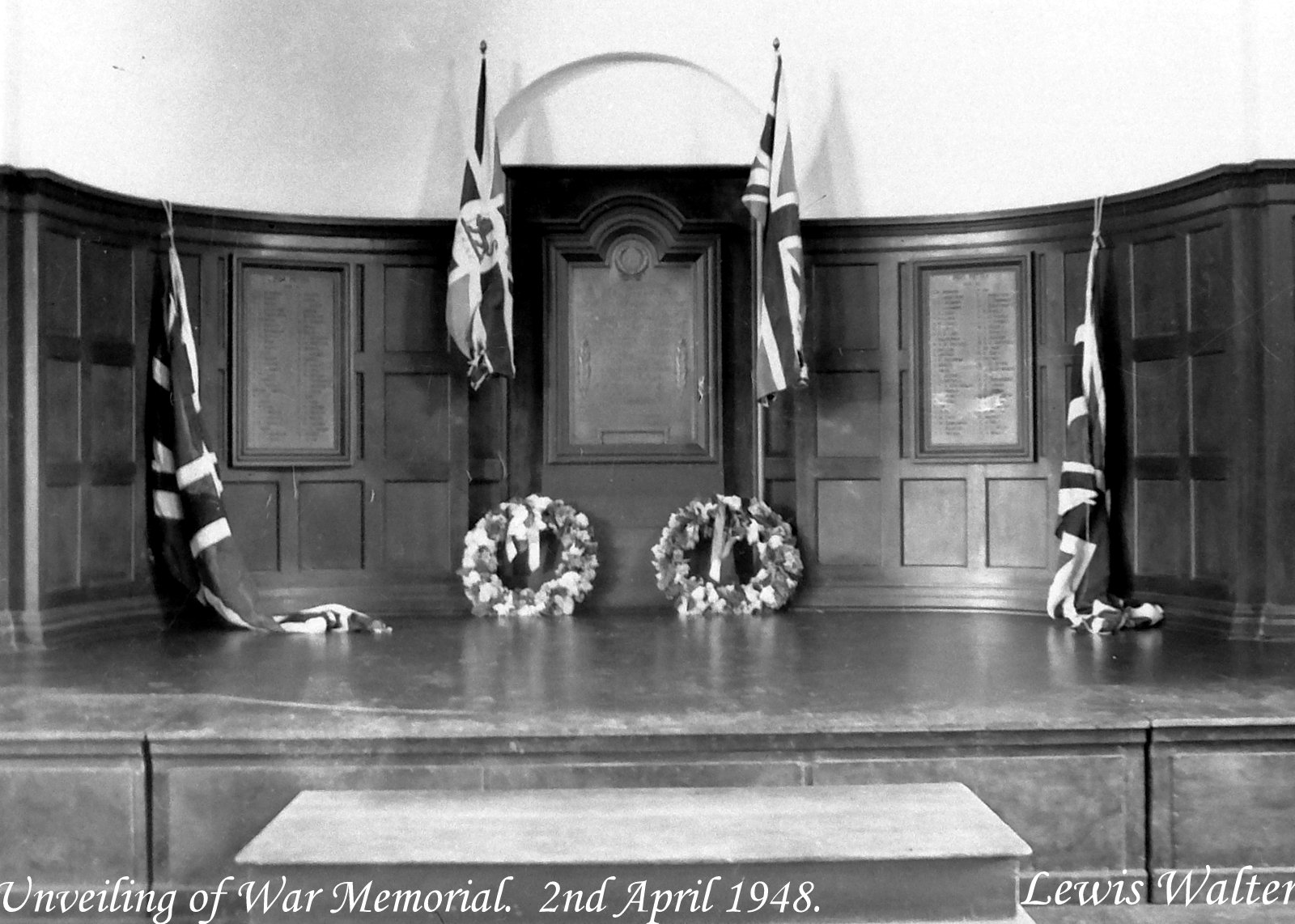 1948_unveiling_war_memorial_april
