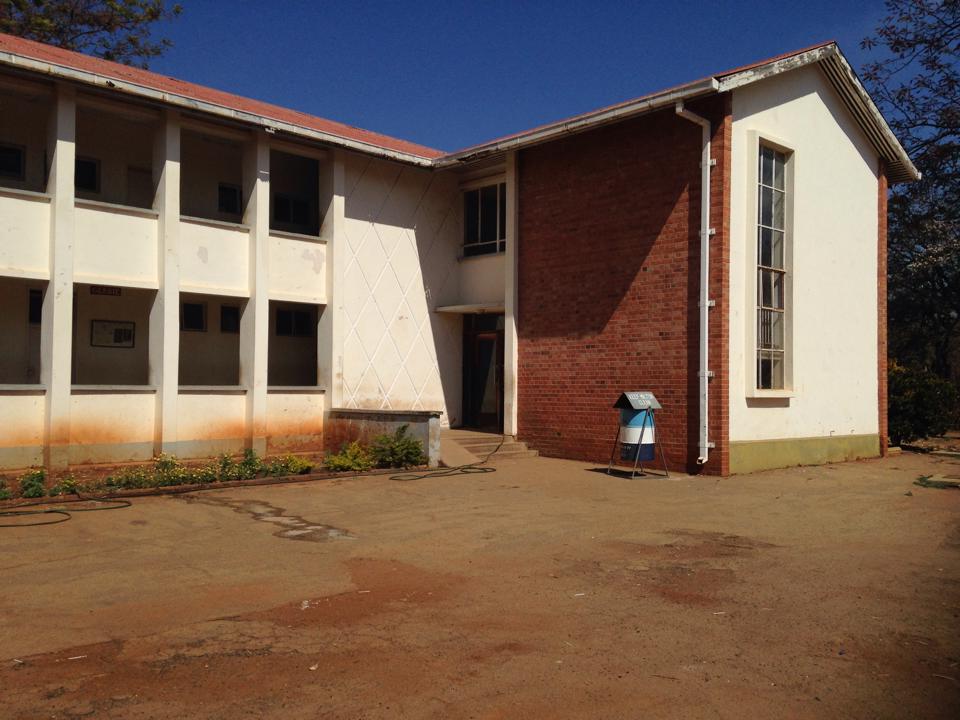 6th_form_block_front_door_2014