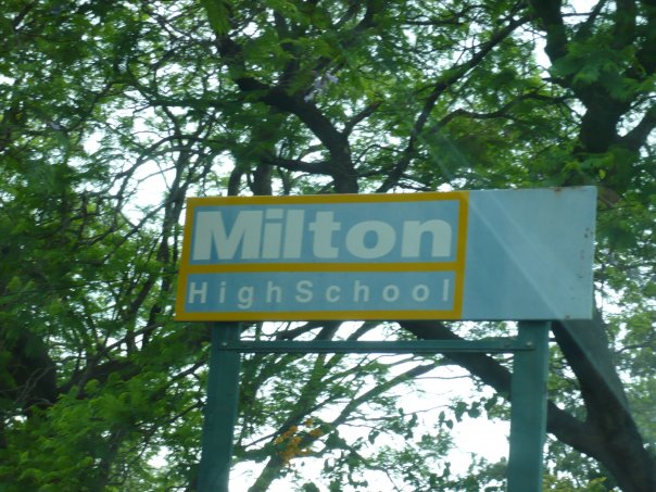 2011_miltonsignnnew