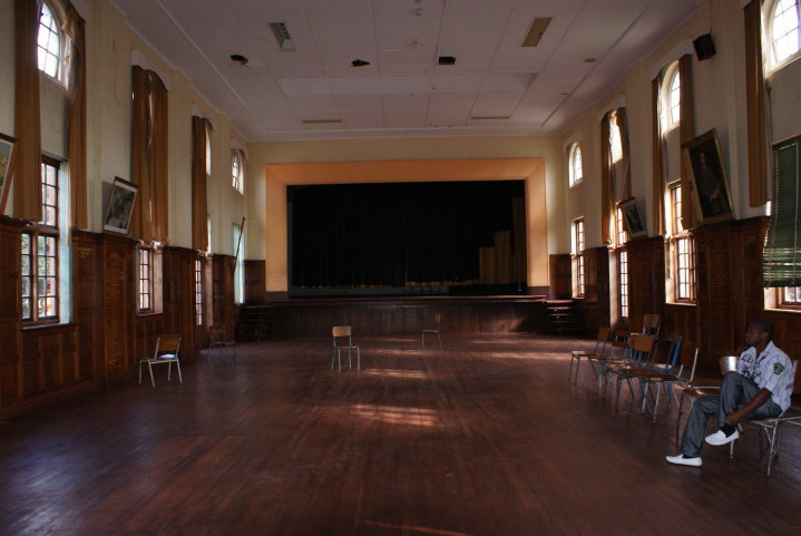 2013_milton_as_bdg_insidehall